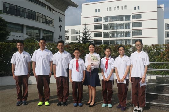D:7学年升旗仪式第2周F3A5829.JPG
