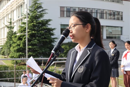 E:photo8学年升旗仪式第6周 陈菲洋IMG_9944.JPG