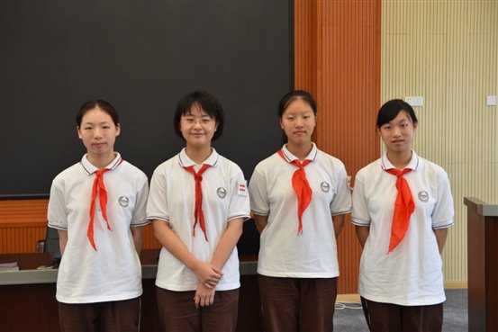E:photo8学年升旗仪式第3周唐奕嘉DSC_0415.JPG