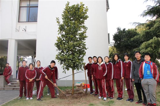 E:photo8学年9.3.12-13植树、薄荷种植高一3班 张云舒IMG_5292.JPG