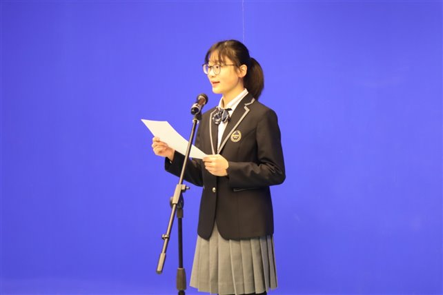 E:photo8学年升旗仪式第3周IMG_1615.JPG