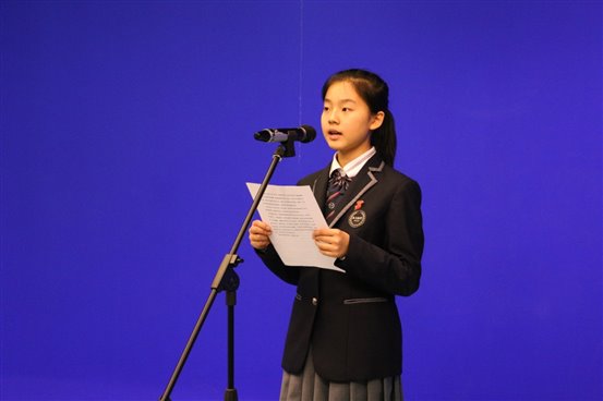 E:photo8学年升旗仪式第14周IMG_0262.JPG